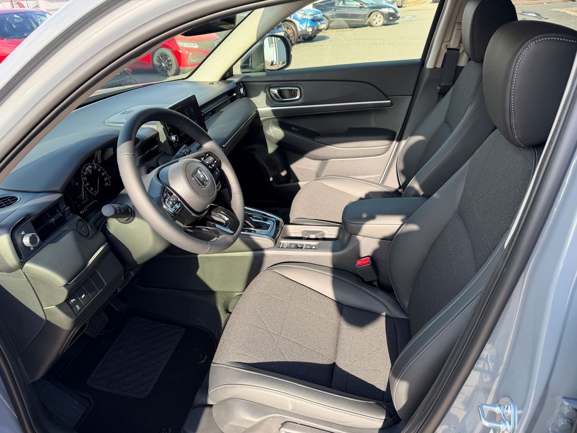 Honda HR-V 1,5 Advance   - Thumbnail 6