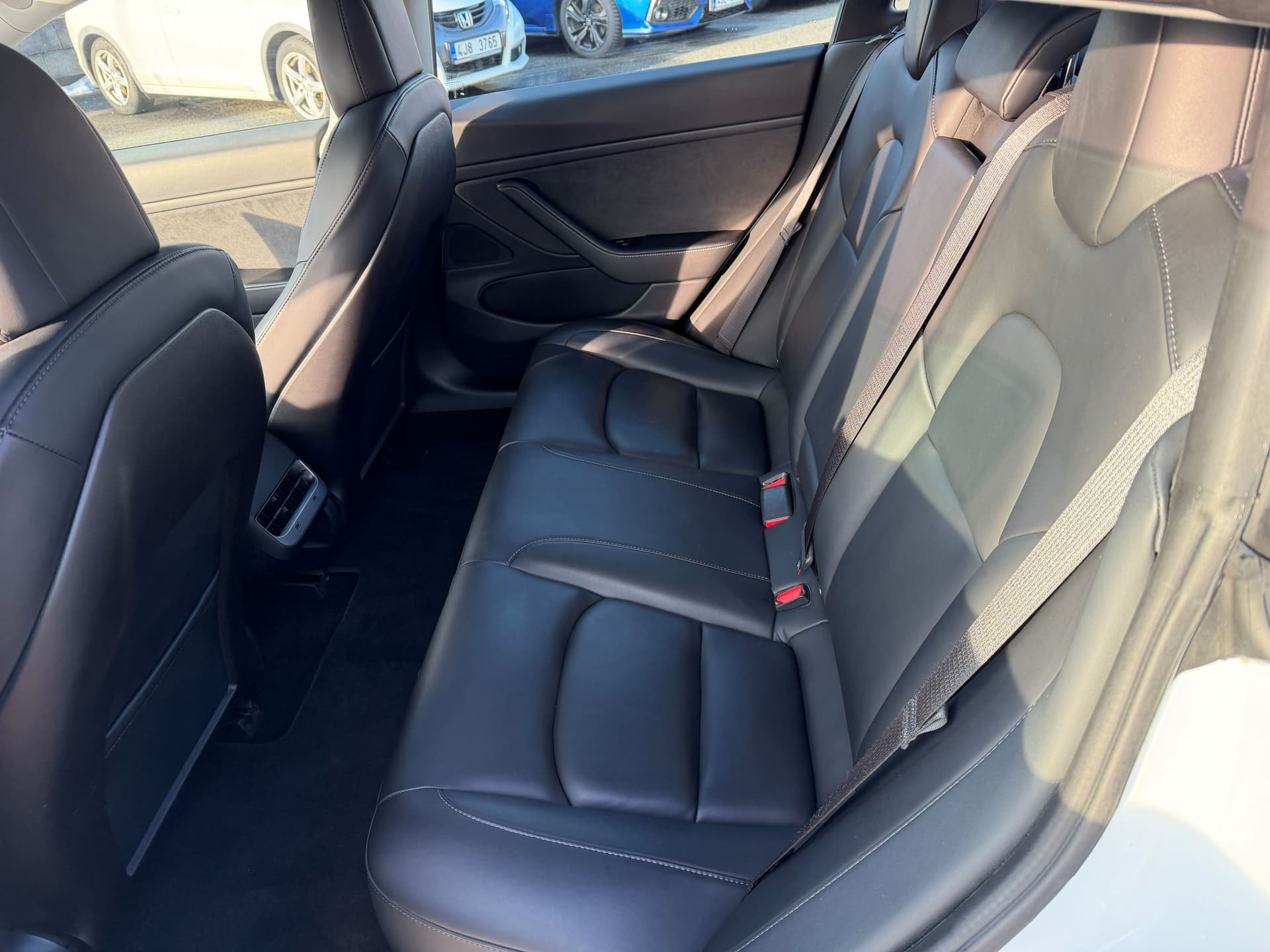 Tesla Model 3 Long Range 4x4 DPH (SoH 88%) - Náhled 7