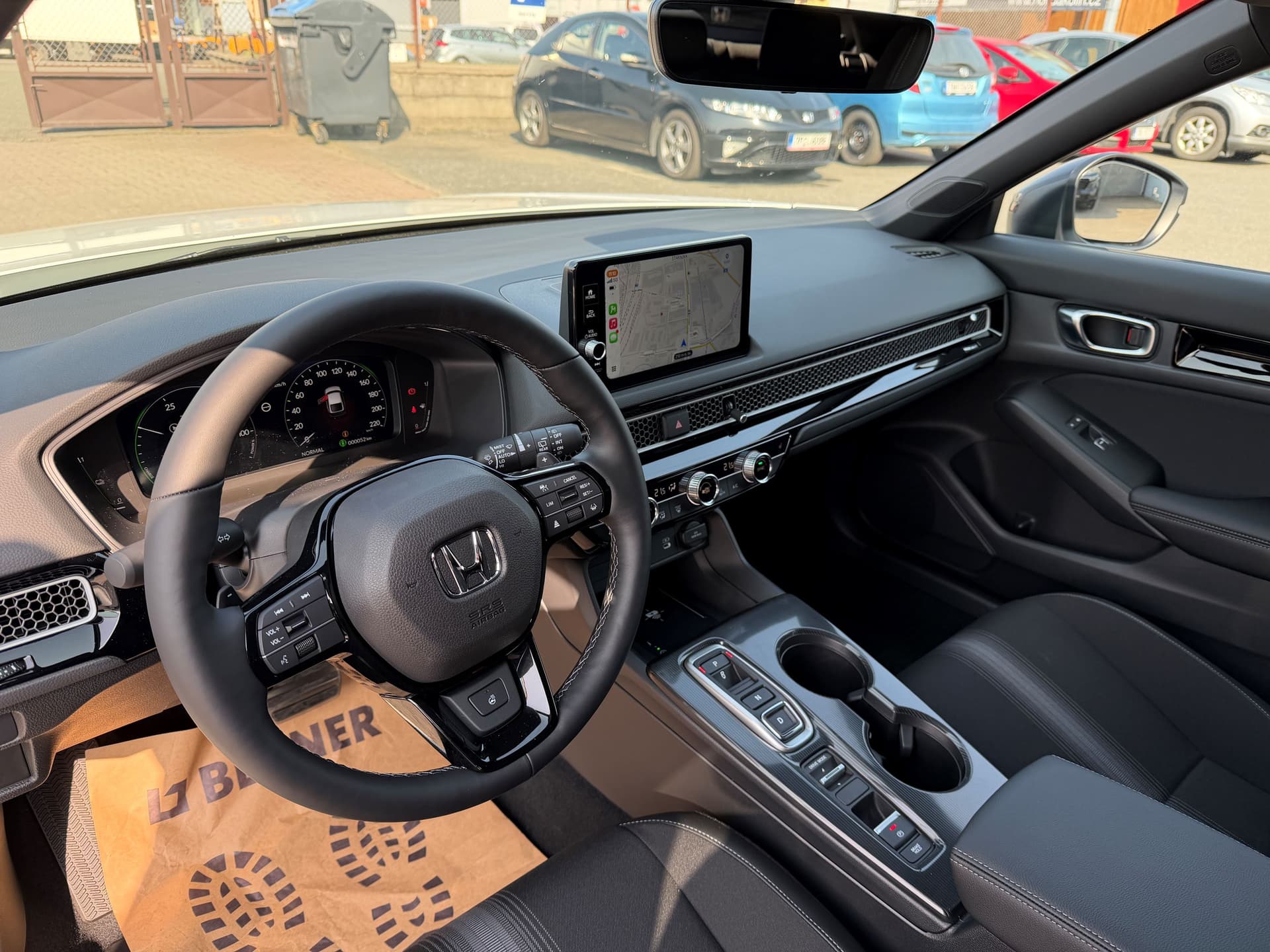 Honda Civic 2,0 Sport e:HEV - Náhled 8