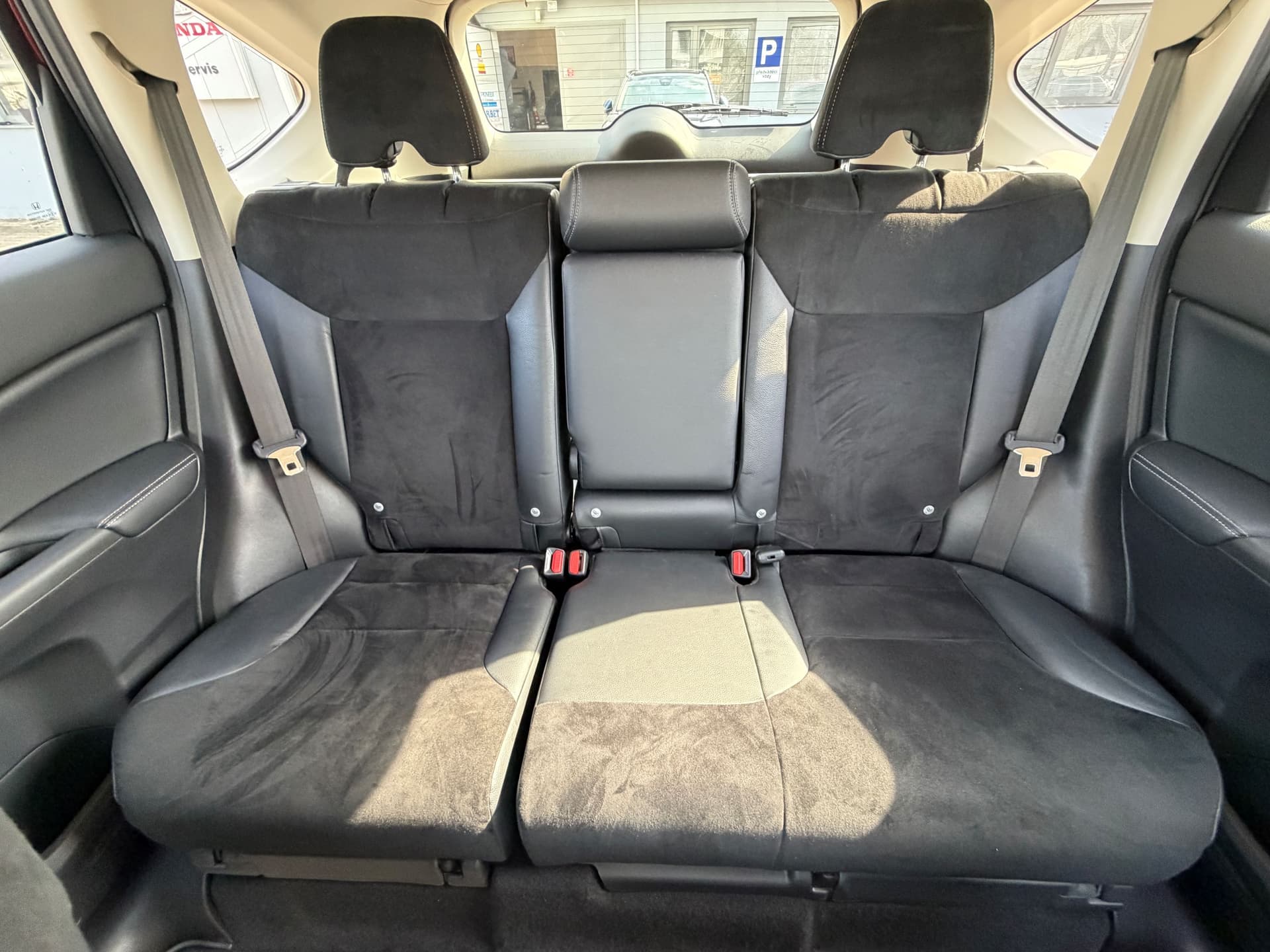 Honda CR-V 2,0 Lifestyle 6MT 4x4 - Náhled 12