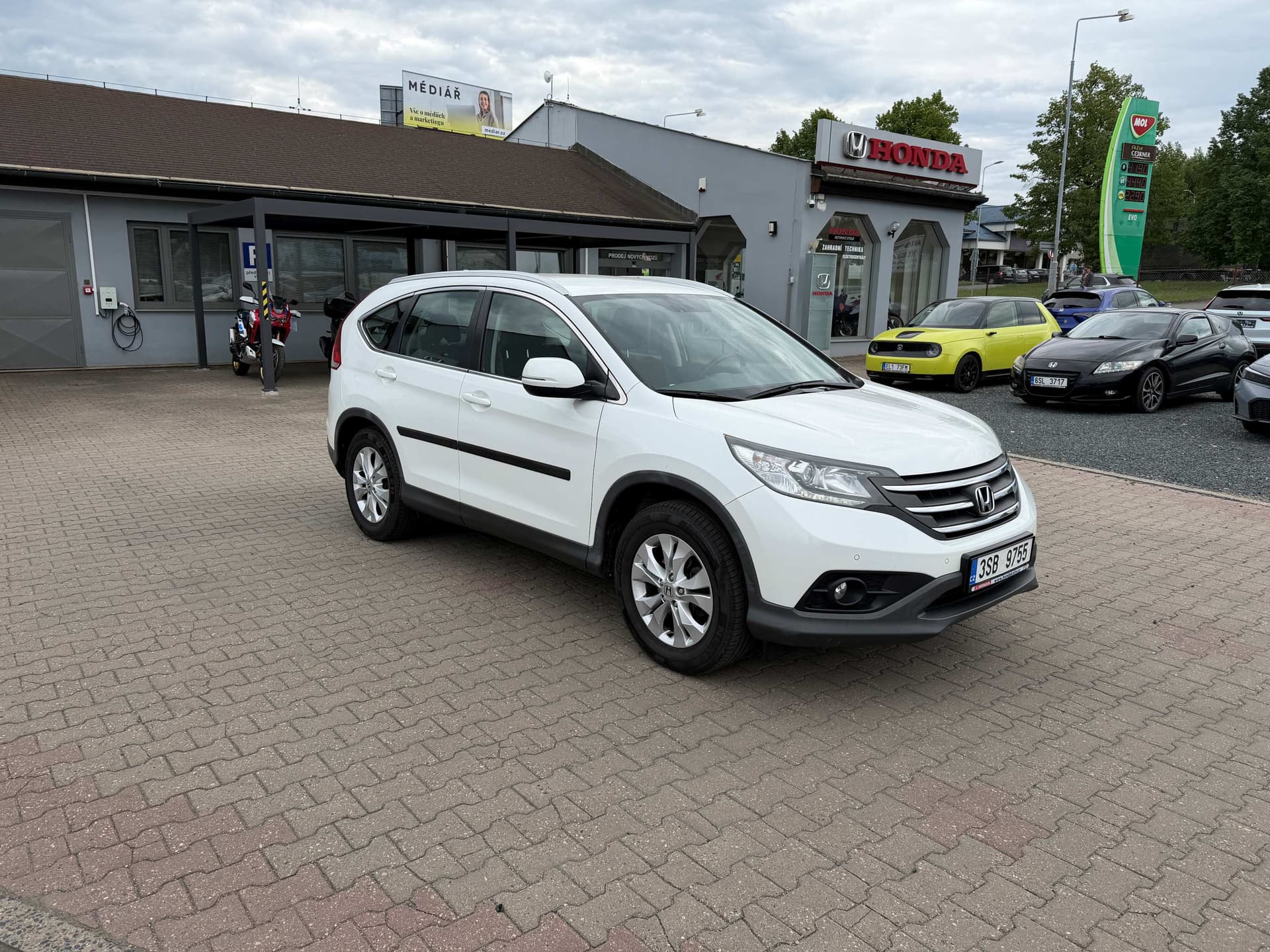Honda CR-V 2,0 Elegance 6MT 4x4 - Фото 1