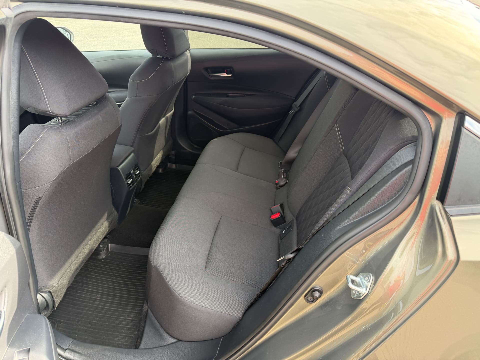 Toyota Corolla 1,6 VVTi Style + Chrom paket 97kW - Náhled 9