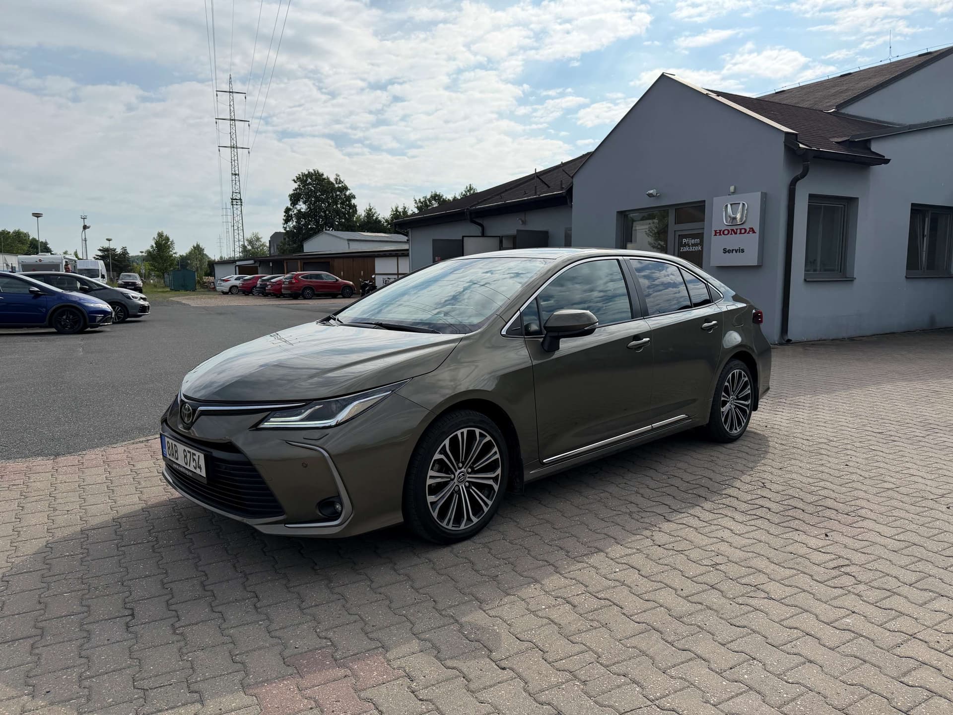 Toyota Corolla 1,6 VVTi Style + Chrom paket 97kW - Náhled 7