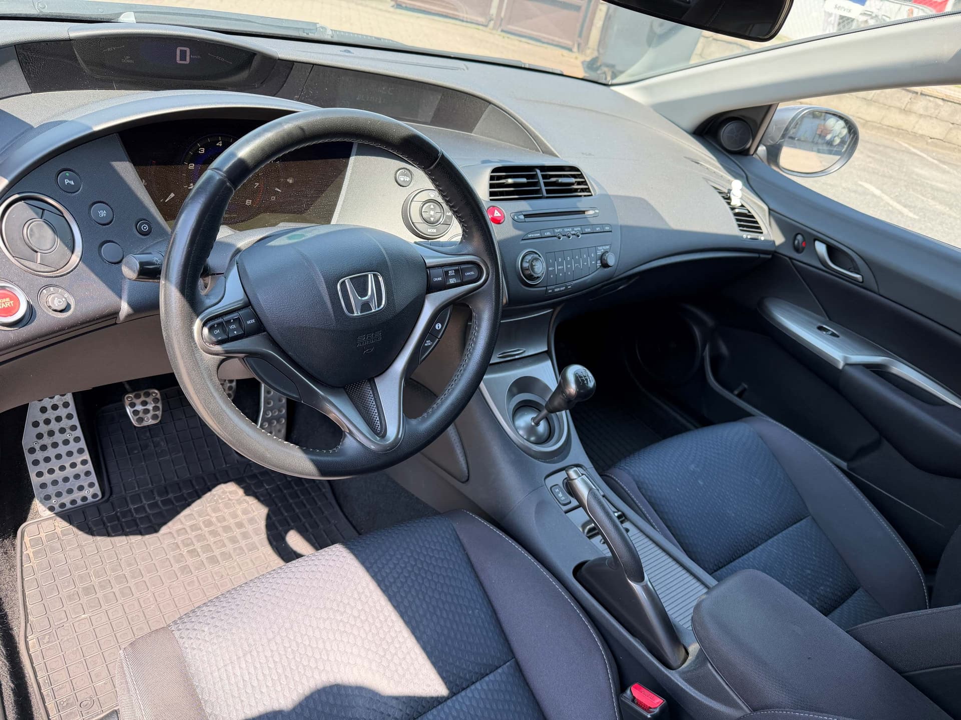 Honda Civic 5D 1,8 Sport 6MT - Náhled 10