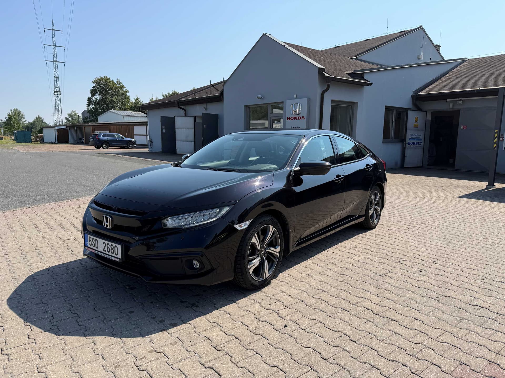 Honda Civic 1,5 Elegance 6MT - Фото 1