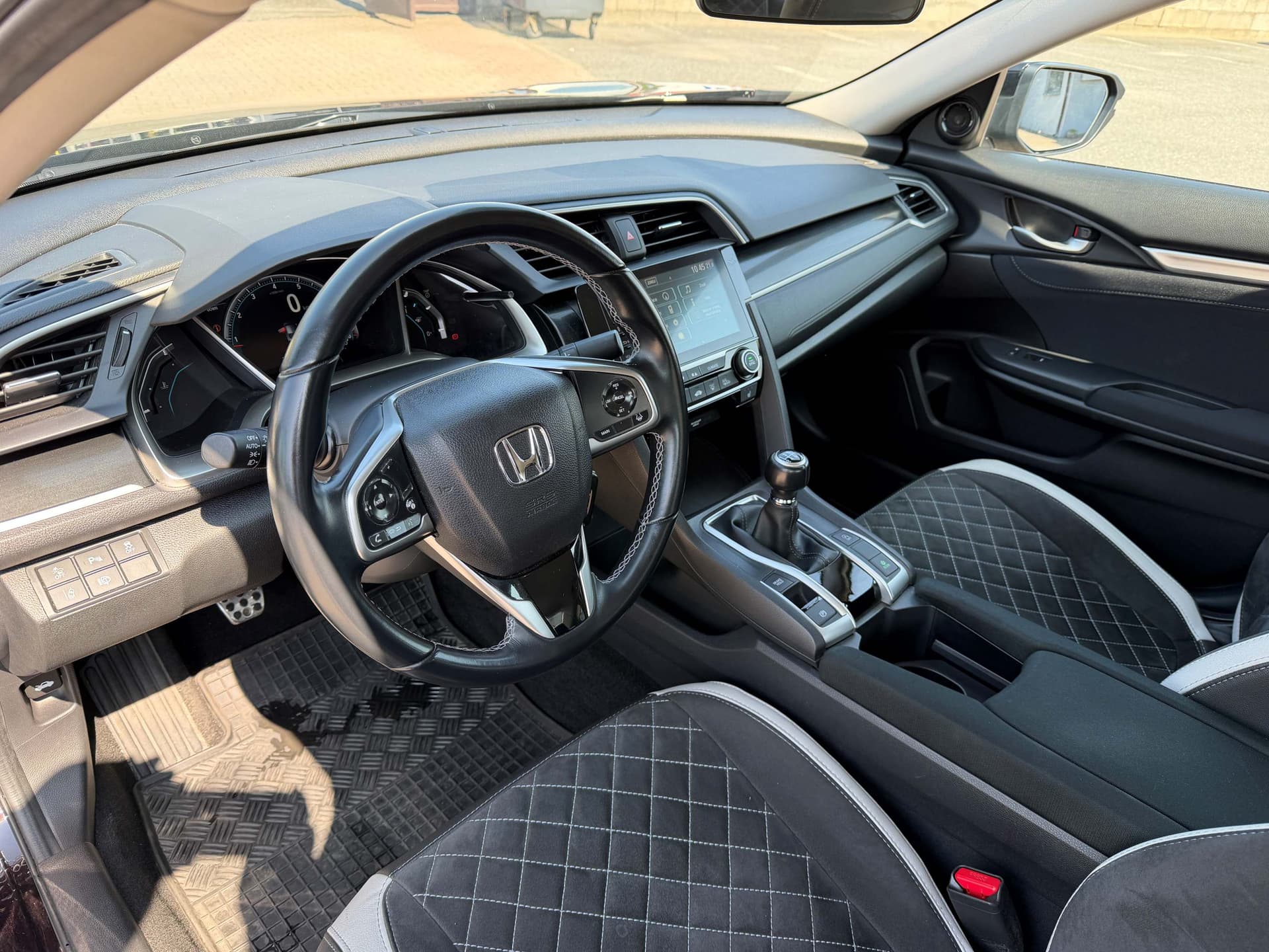 Honda Civic 1,5 Elegance 6MT - Мініатюра 12