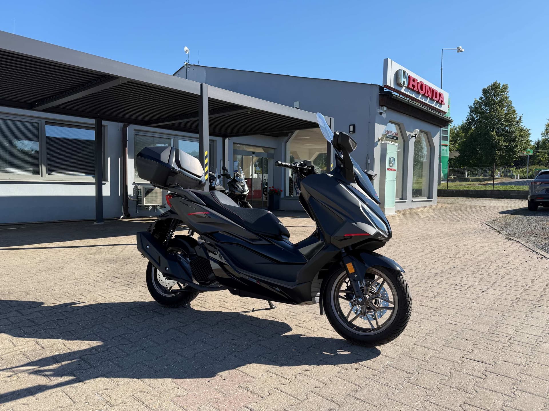 Honda Forza 125 Special edition - Thumbnail 3