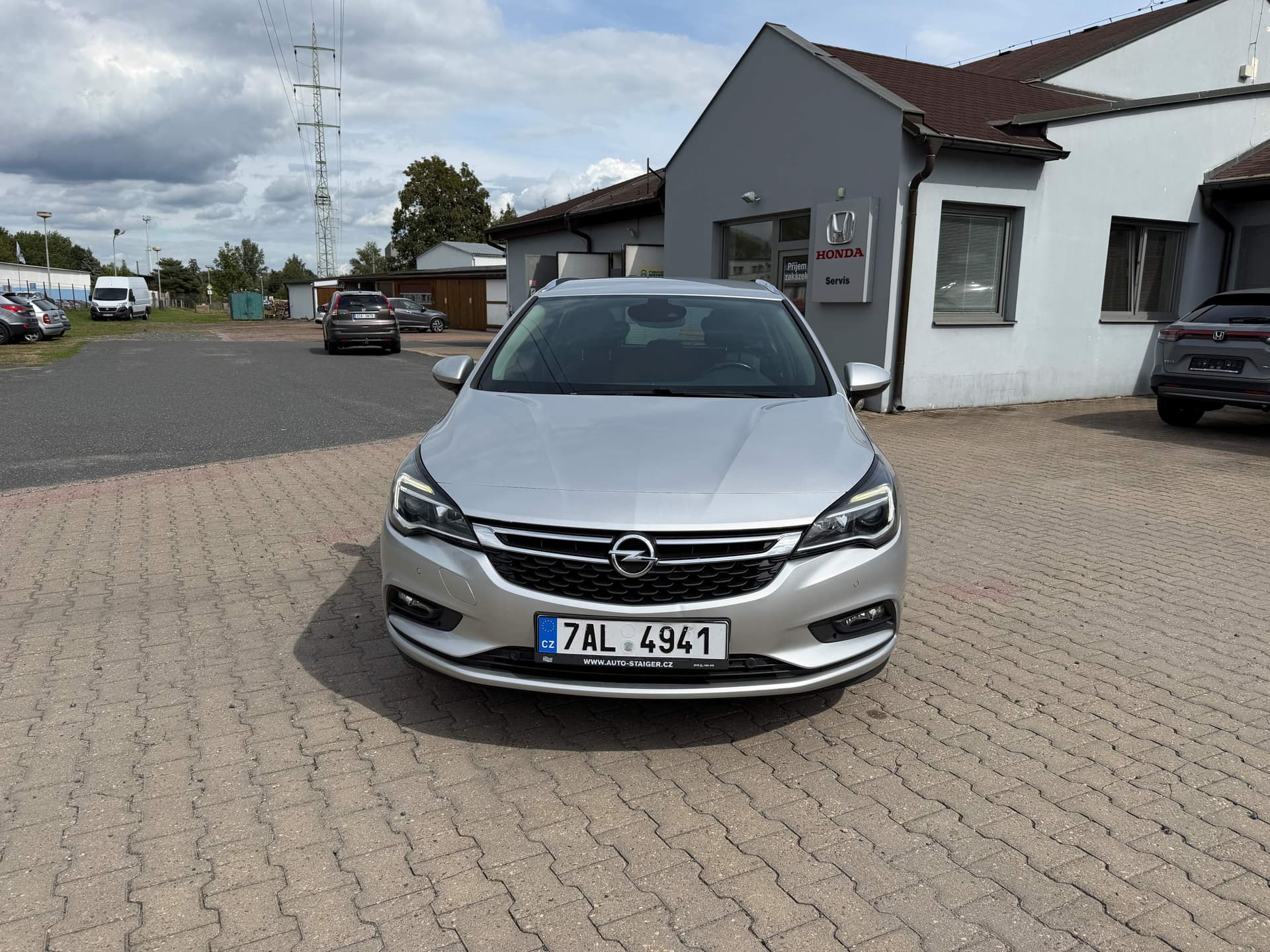 Opel Astra 1,4 Sports Tourer+ - Фото 2