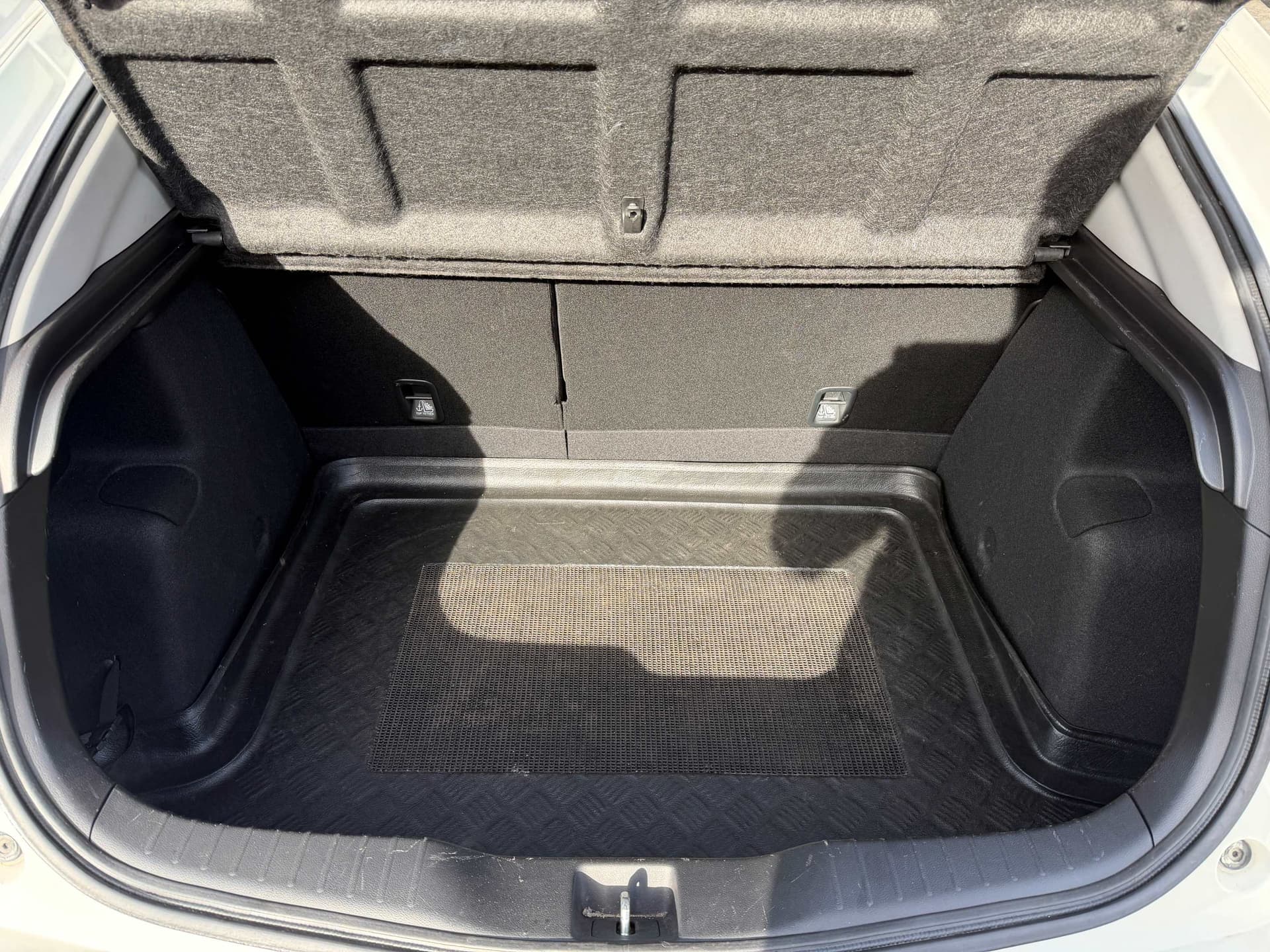 Honda Civic 1,8 Sport 6MT - 11