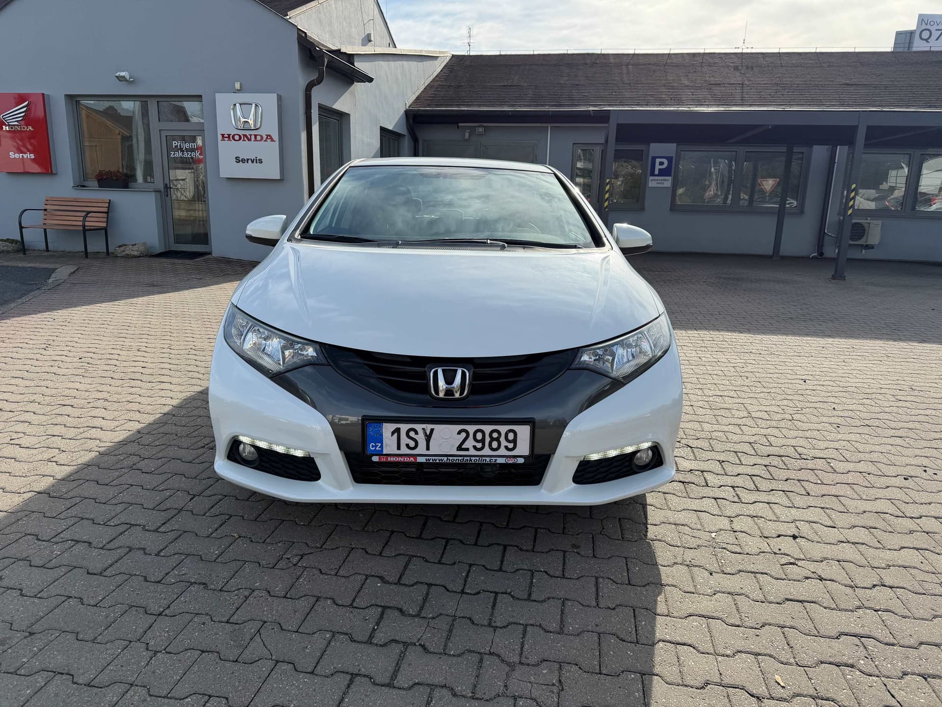 Honda Civic 1,8 Sport 6MT - 8