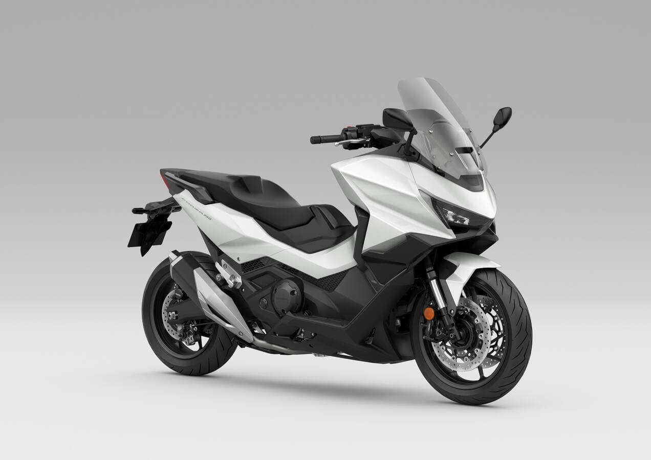 Honda Forza 750 DCT - 1
