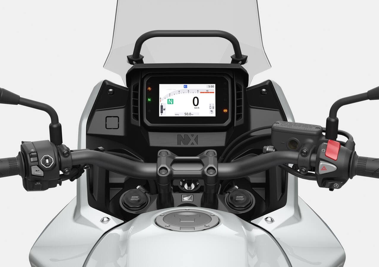 Honda NX500 E-Clutch - 4